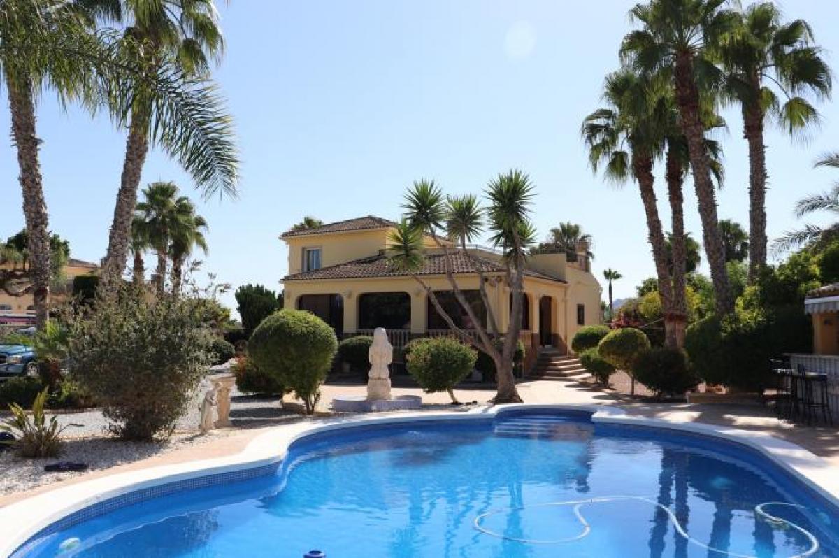 Picture of Home For Sale in Catral, Alicante, Spain