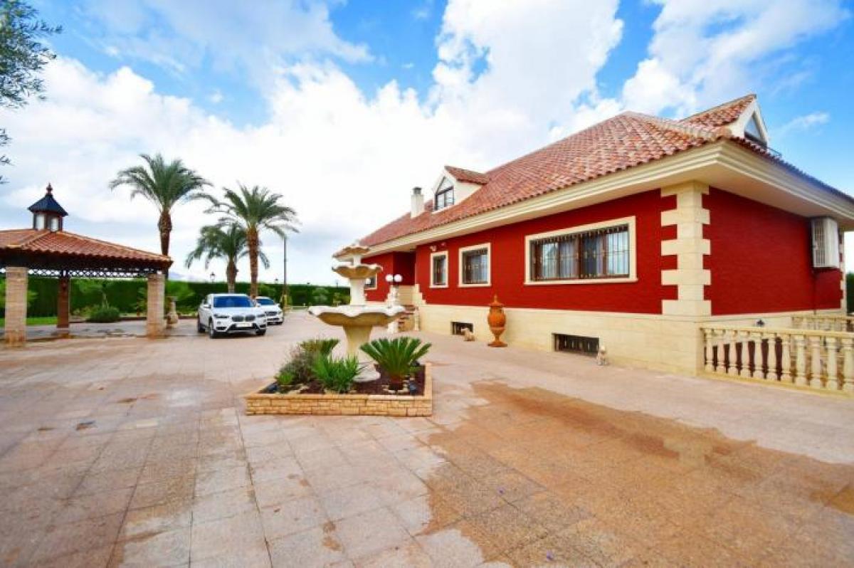 Picture of Home For Sale in Dolores, Alicante, Spain
