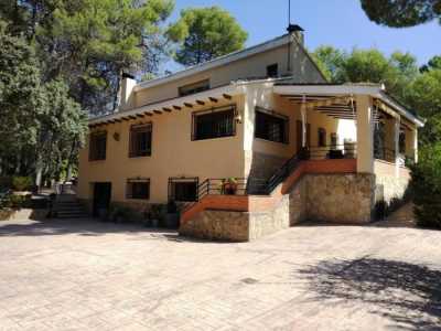 Villa For Sale in Alcoy, Spain