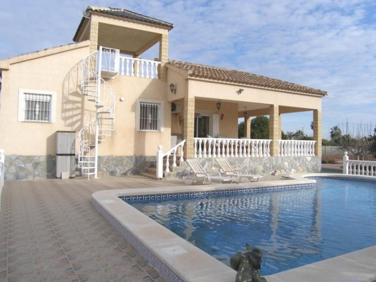 Picture of Home For Sale in Catral, Alicante, Spain
