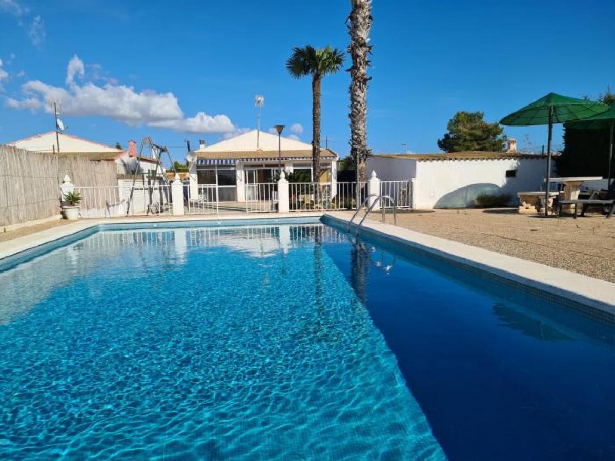 Picture of Home For Sale in La Marina, Alicante, Spain