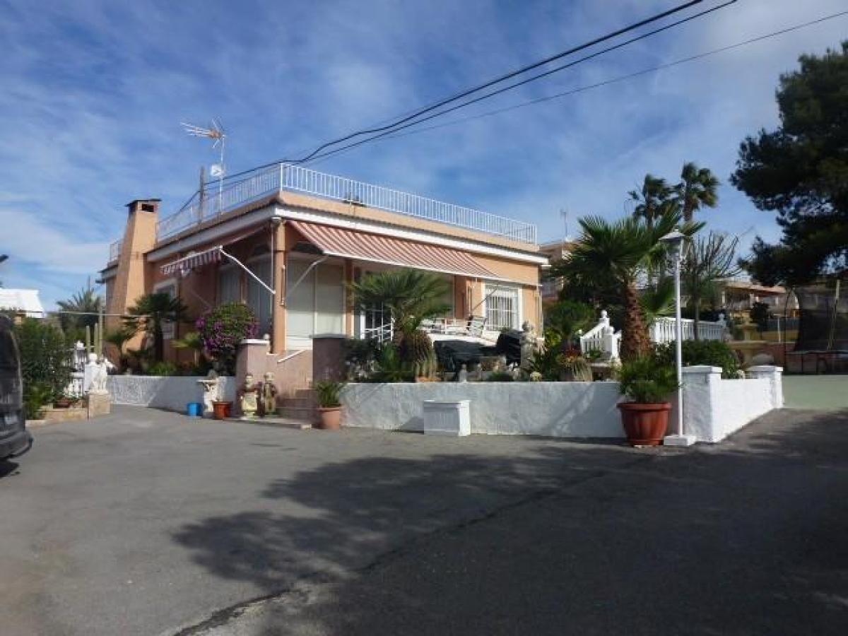 Picture of Villa For Sale in Elche, Alicante, Spain