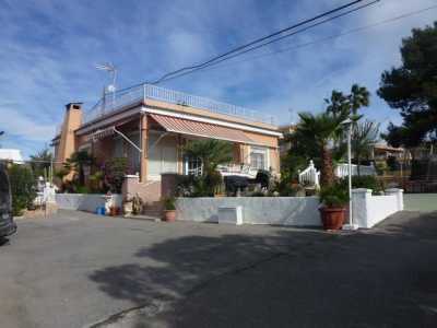 Villa For Sale in Elche, Spain