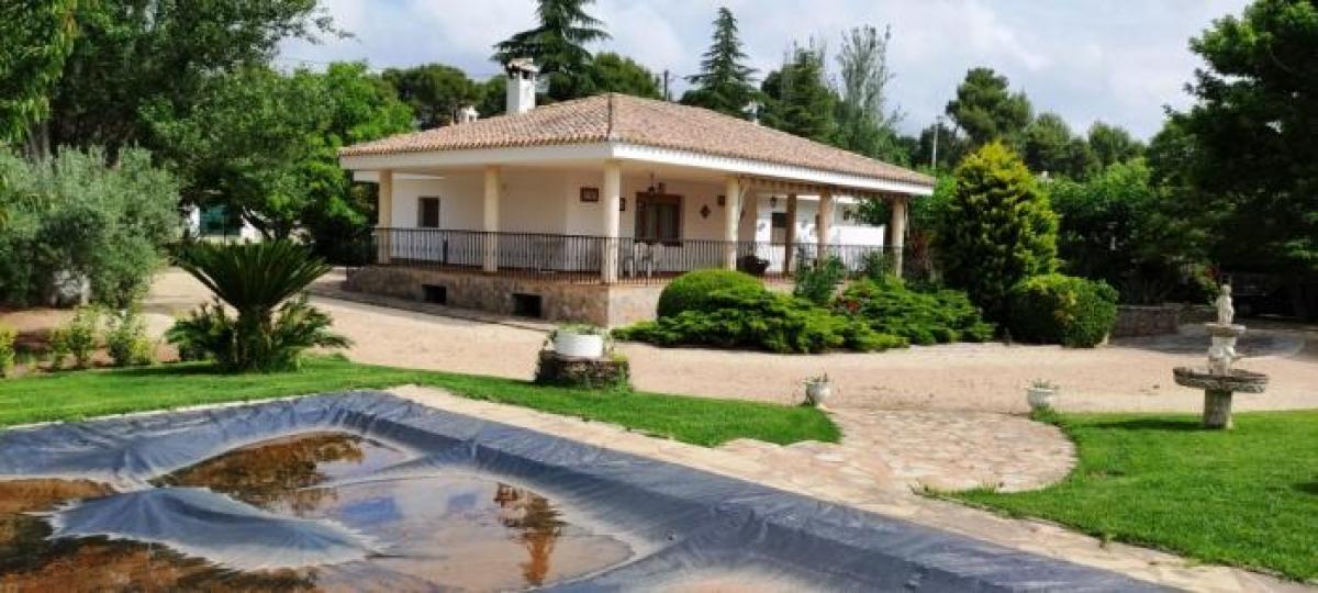 Picture of Villa For Sale in Ontinyent, Valencia, Spain