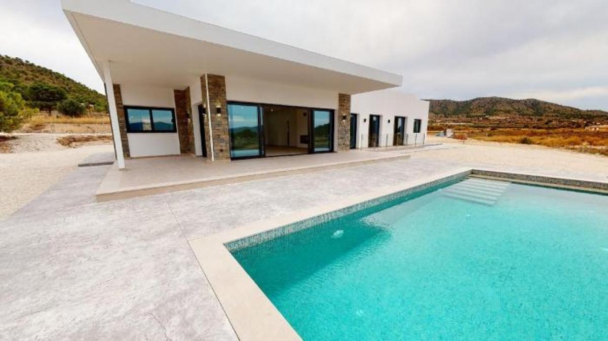 Picture of Villa For Sale in Pinoso, Alicante, Spain