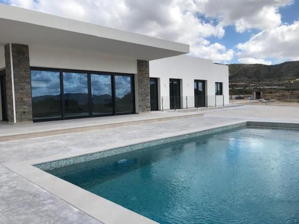 Picture of Villa For Sale in La Romana, Alicante, Spain