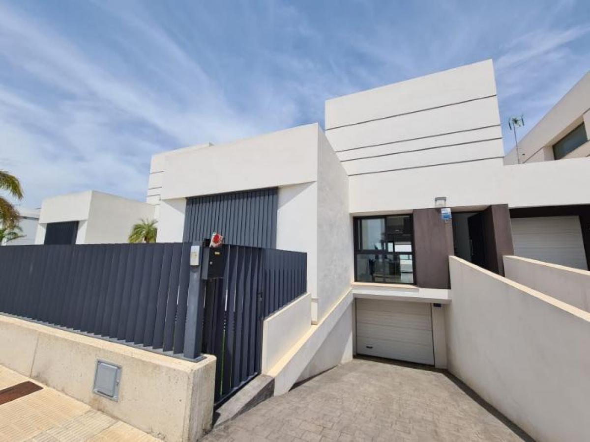 Picture of Home For Sale in Dolores, Alicante, Spain