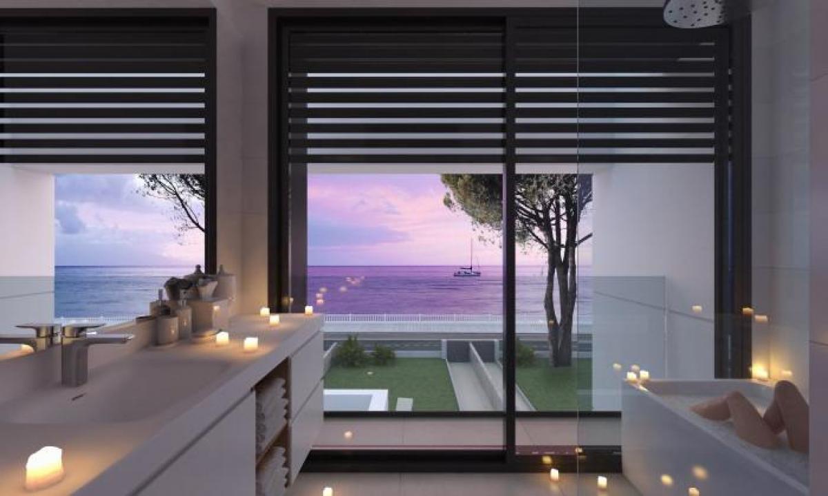 Picture of Home For Sale in El Campello, Alicante, Spain