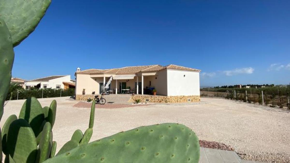 Picture of Home For Sale in Catral, Alicante, Spain