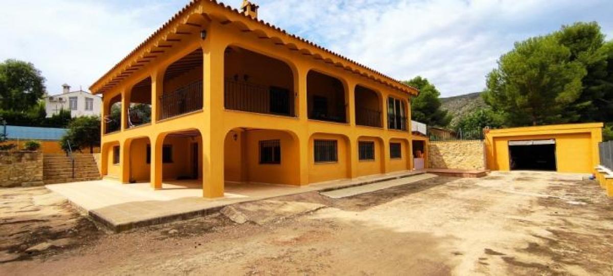 Picture of Villa For Sale in Ontinyent, Valencia, Spain