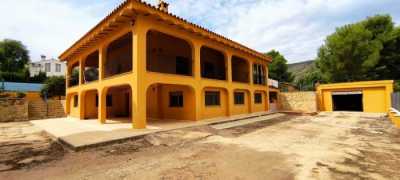 Villa For Sale in Ontinyent, Spain