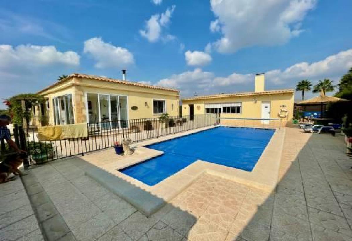 Picture of Home For Sale in Crevillente, Alicante, Spain