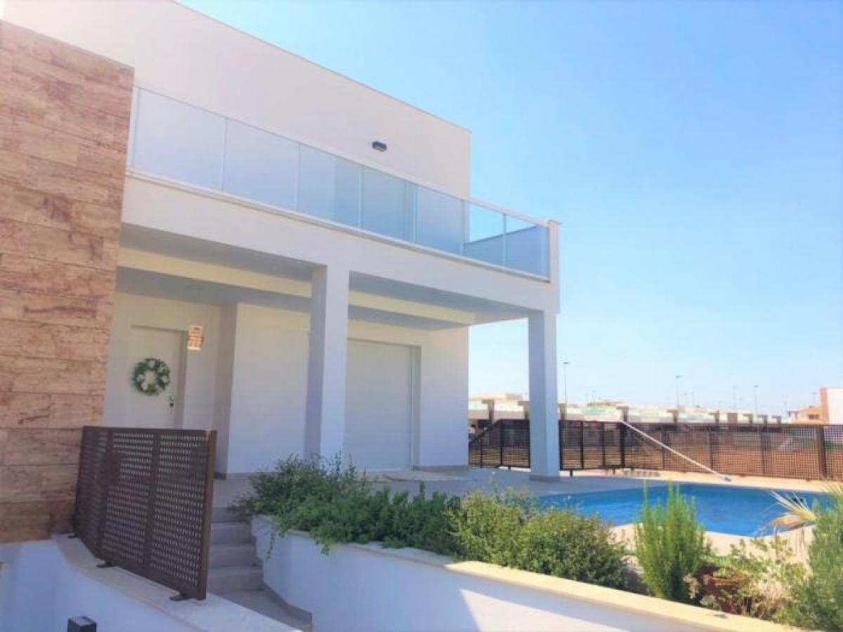 Picture of Home For Sale in San Pedro Del Pinatar, Alicante, Spain