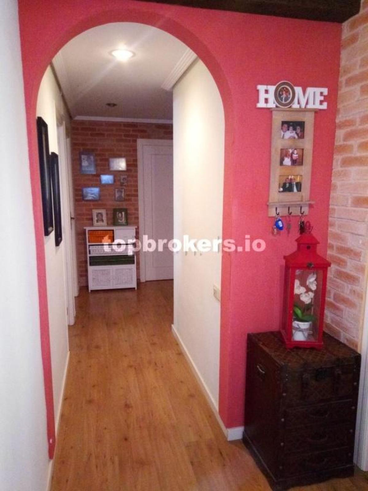 Picture of Apartment For Sale in Ontinyent, Valencia, Spain