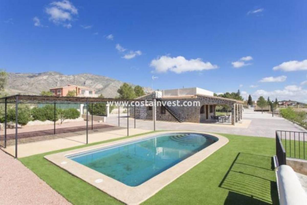 Picture of Villa For Sale in Hondon De Las Nieves, Alicante, Spain