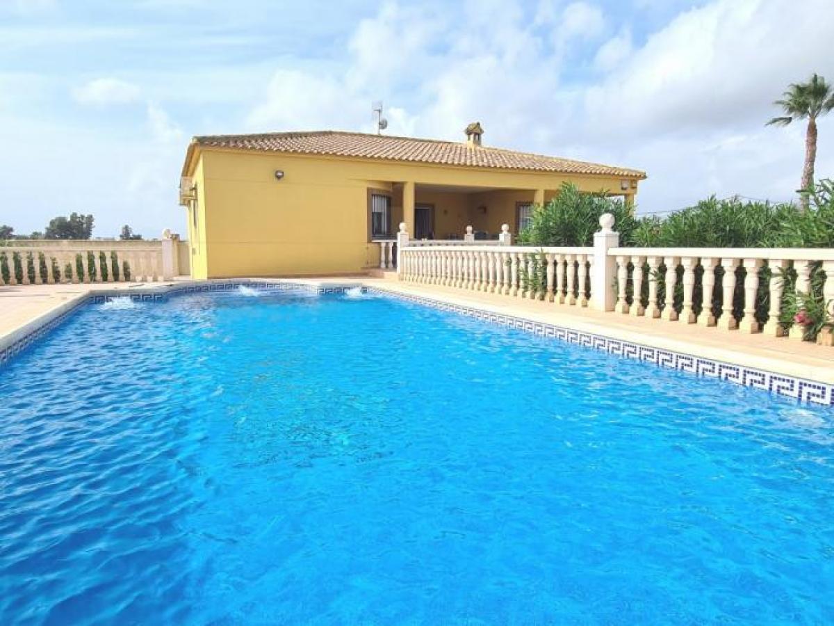 Picture of Home For Sale in Catral, Alicante, Spain