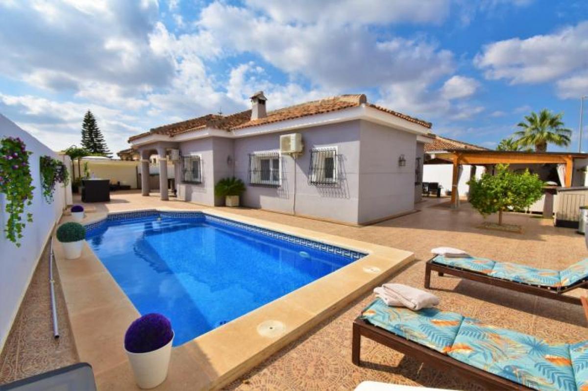 Picture of Villa For Sale in Gea Y Truyols, Malta, Spain
