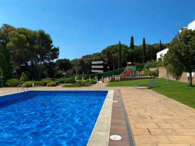 Apartment For Sale in Lloret De Mar, Spain