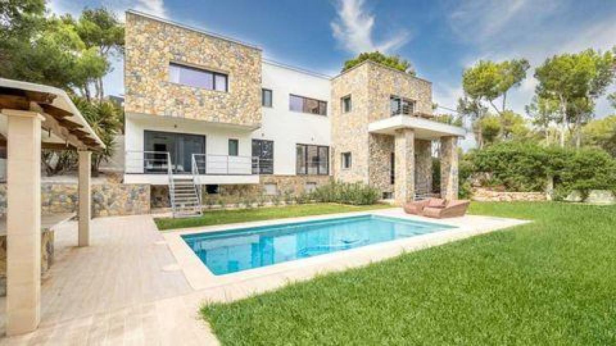 Picture of Villa For Sale in Cala Vinyes, Mallorca, Spain