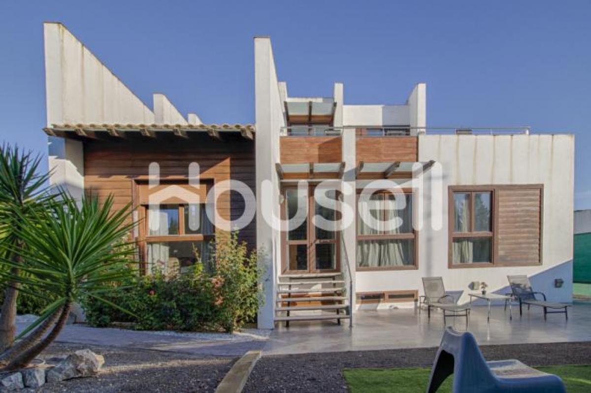 Picture of Home For Sale in Chiva, Valencia, Spain