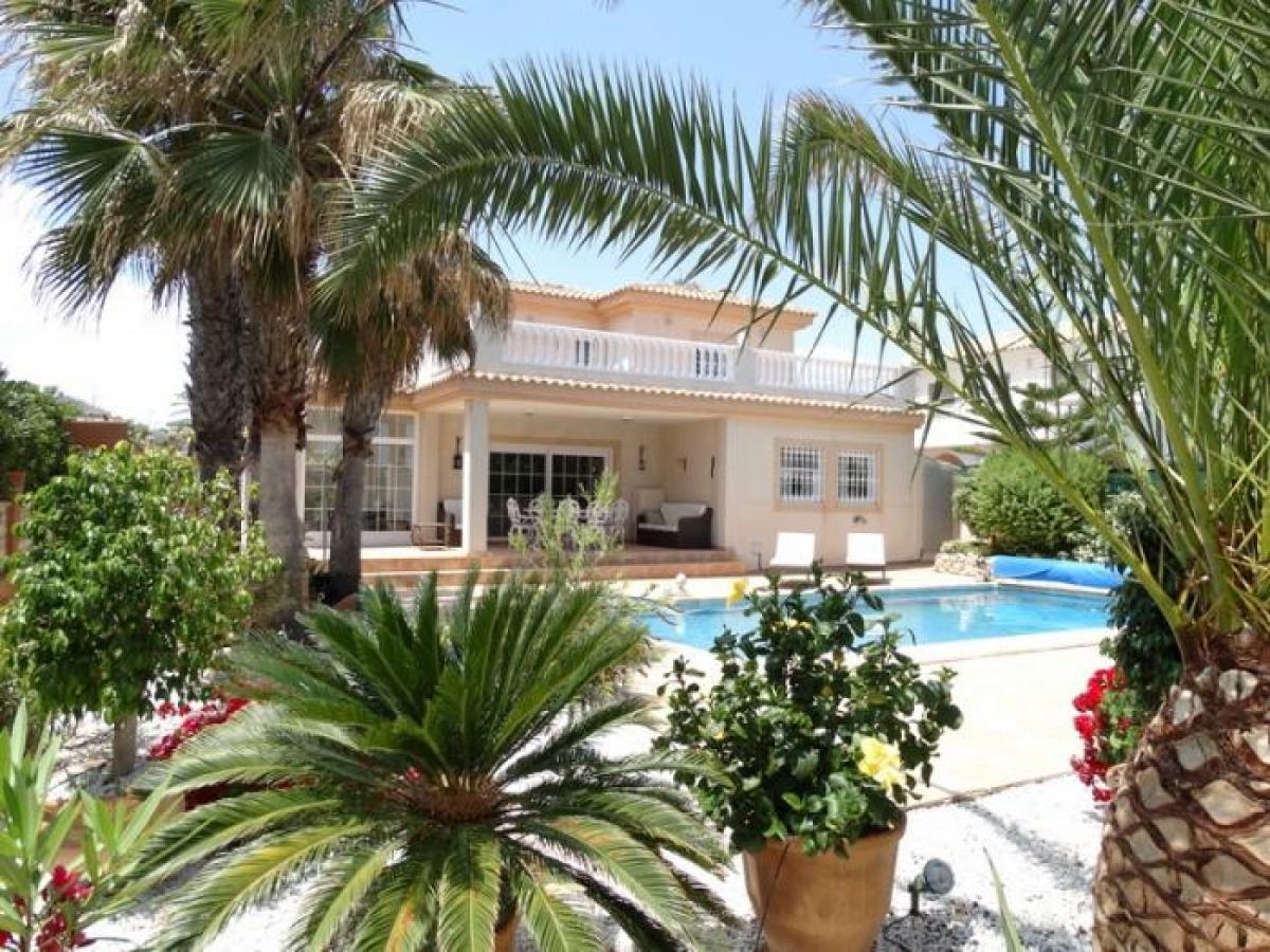 Picture of Villa For Sale in La Mata, Alicante, Spain