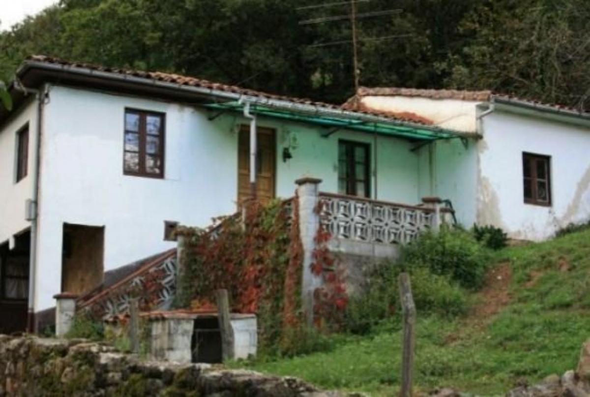 Picture of Home For Sale in Grado, Asturias, Spain