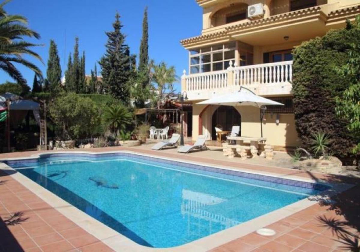 Picture of Villa For Sale in Villajoyosa, Alicante, Spain