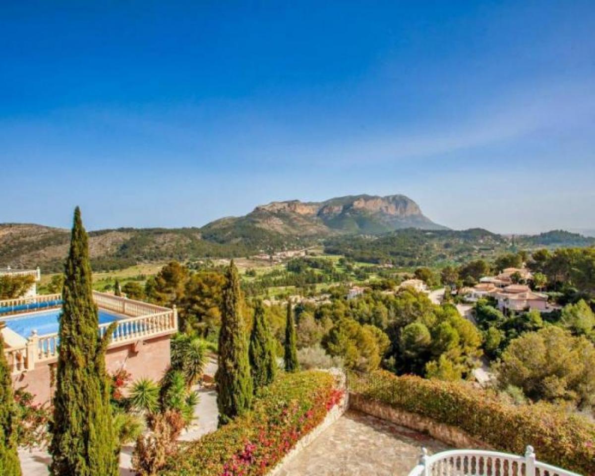 Picture of Villa For Sale in Denia, Alicante, Spain