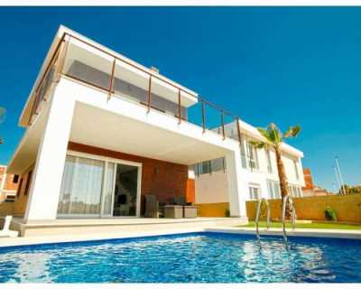 Villa For Sale in Santa Pola, Spain