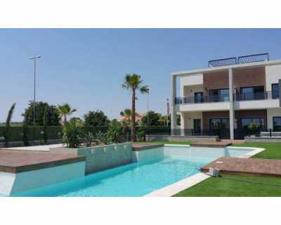 Bungalow For Sale in Guardamar Del Segura, Spain