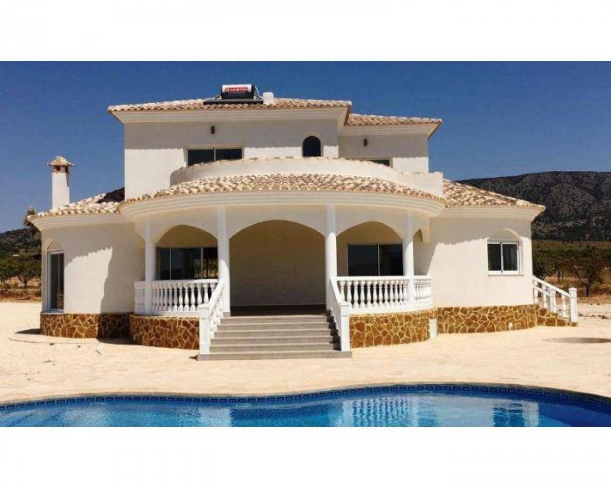 Picture of Villa For Sale in Pinoso, Alicante, Spain