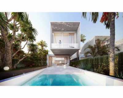 Villa For Sale in El Campello, Spain