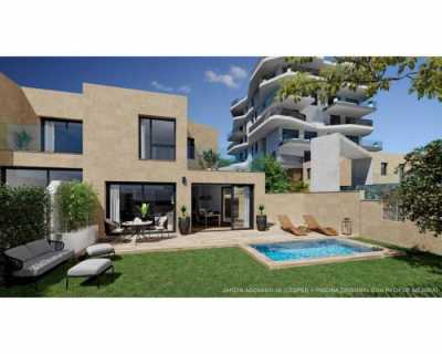 Bungalow For Sale in Villajoyosa, Spain