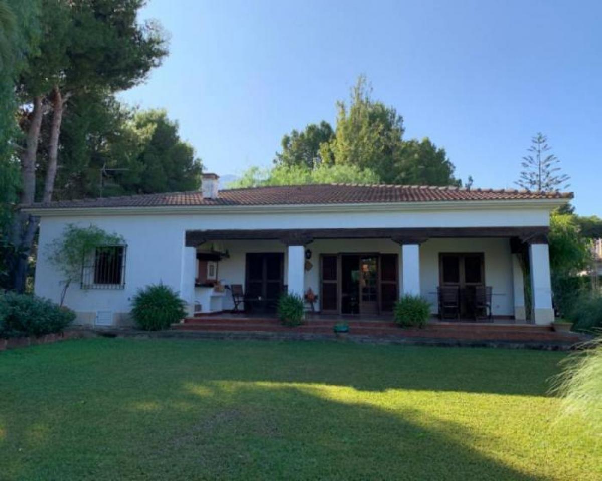 Picture of Villa For Sale in Denia, Alicante, Spain