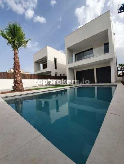 Home For Sale in Elche, Spain
