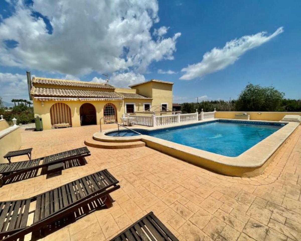 Picture of Home For Sale in Catral, Alicante, Spain