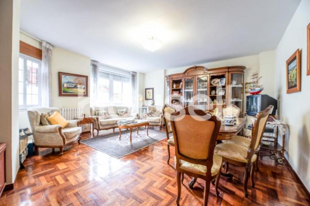 Picture of Apartment For Sale in Lugo, Małopolskie|lesser Poland, Spain
