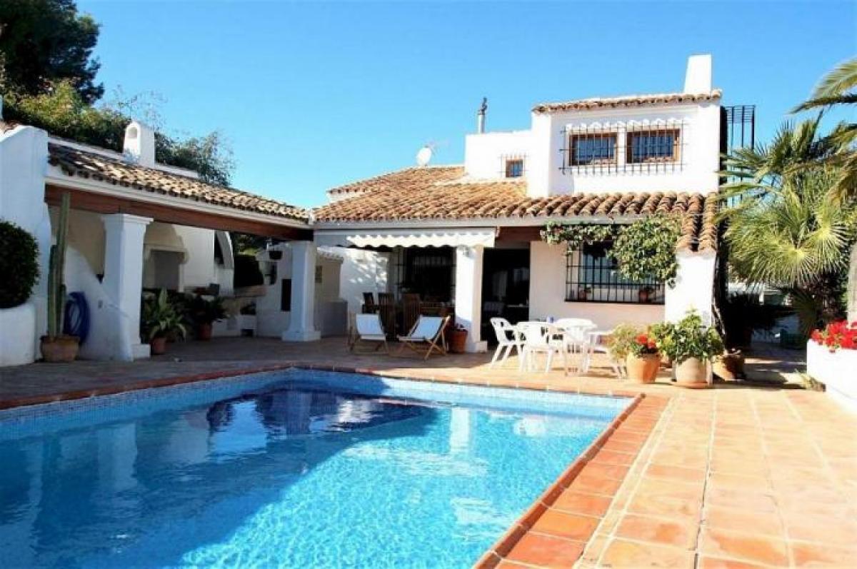 Picture of Apartment For Sale in Moraira, Alicante, Spain
