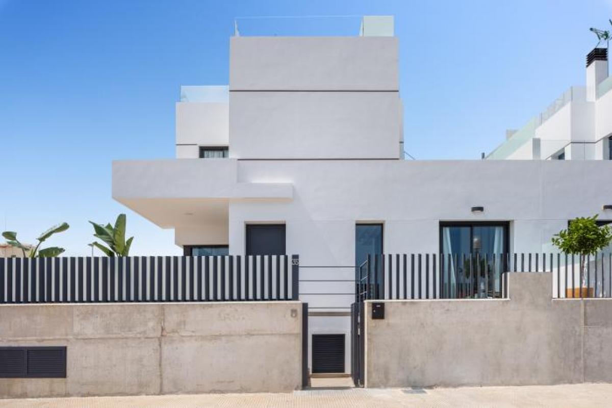 Picture of Home For Sale in Dolores, Alicante, Spain