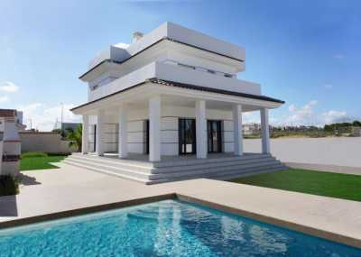 Villa For Sale in Ciudad Quesada, Spain