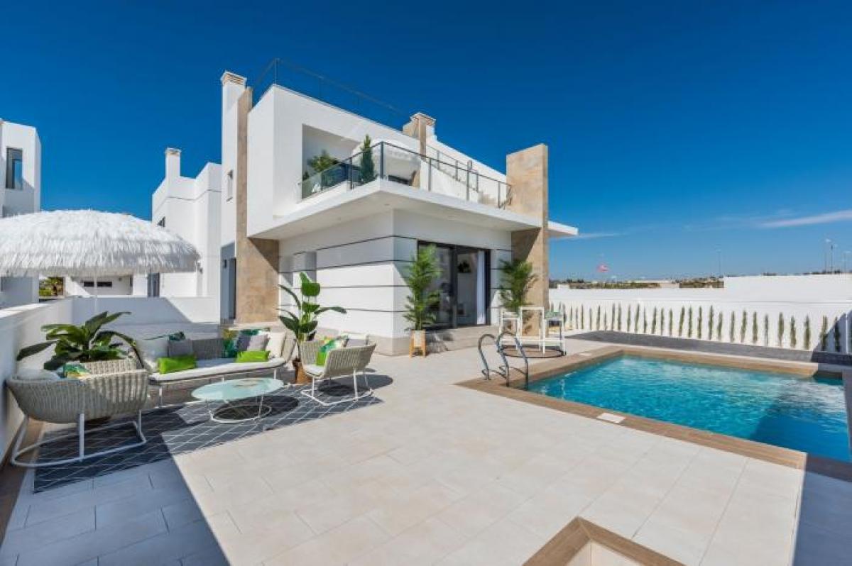 Picture of Villa For Sale in Ciudad Quesada, Alicante, Spain