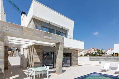 Villa For Sale in Villamartin, Spain