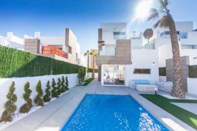 Villa For Sale in Guardamar, Spain
