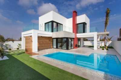 Villa For Sale in Los Alcazares, Spain
