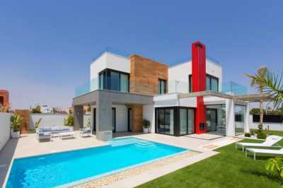 Villa For Sale in Los Alcazares, Spain
