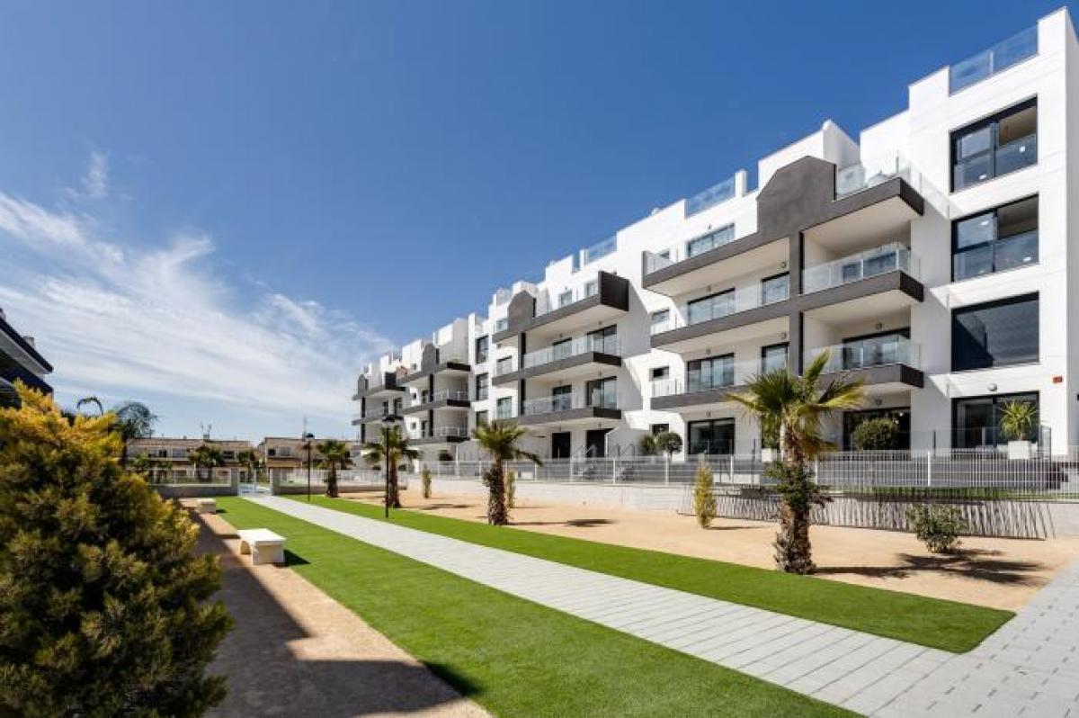 Picture of Apartment For Sale in Villamartin, Alicante, Spain