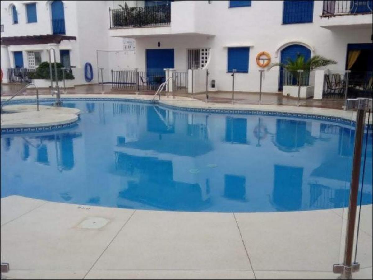 Picture of Apartment For Sale in La Duquesa, Malaga, Spain