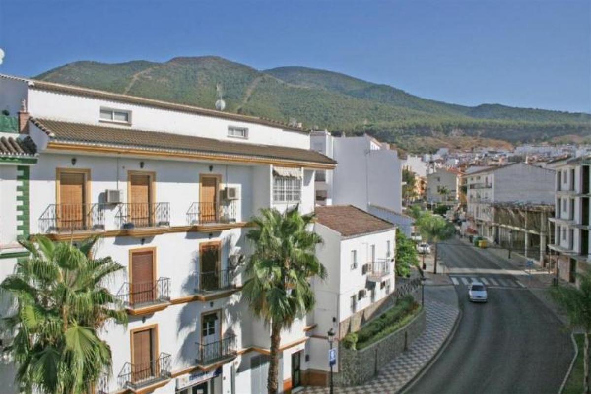 Picture of Apartment For Sale in Alhaurin el Grande, Malaga, Spain