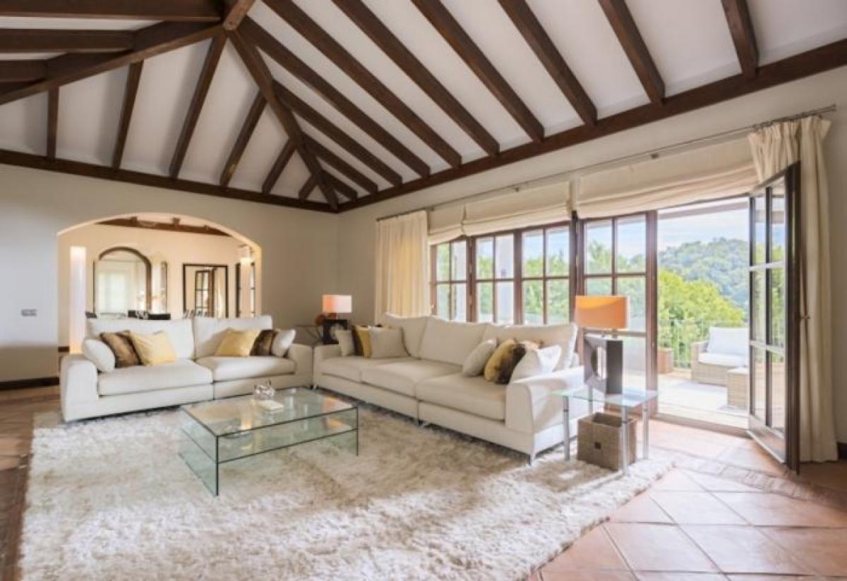 Picture of Apartment For Sale in La Zagaleta, Malaga, Spain