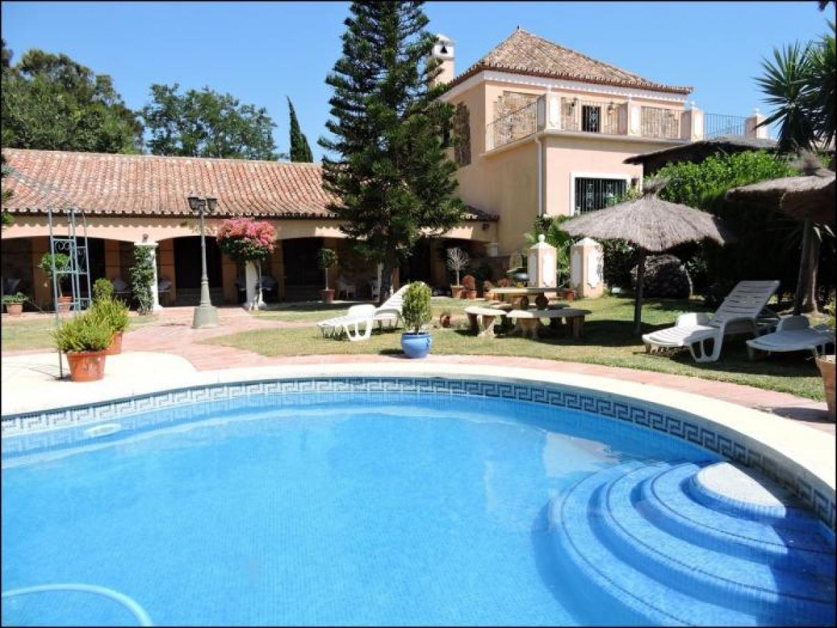 Picture of Apartment For Sale in Manilva, Malaga, Spain